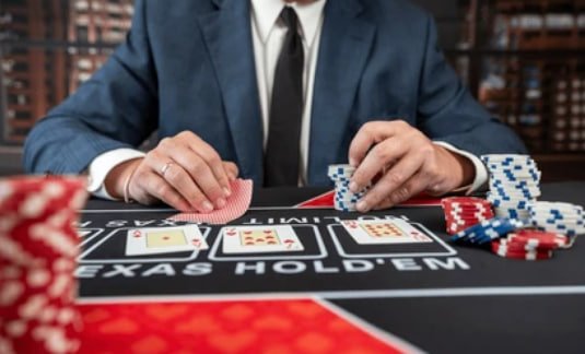 Studio Cambodia Pools airbet888 dengan dealer langsung dan tampilan permainan Andar Bahar dan Teen Patti