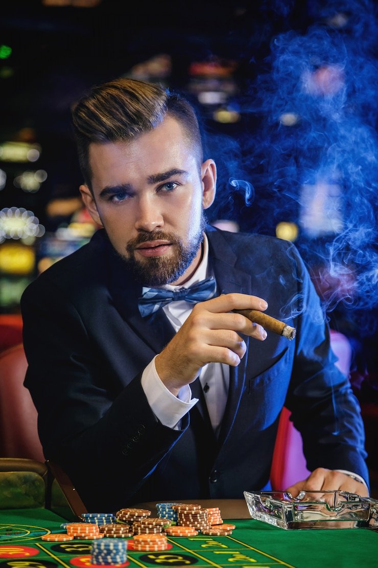Antarmuka Cambodia Pools airbet888 menampilkan pilihan Andar Bahar, Teen Patti dengan kontrol taruhan real-time